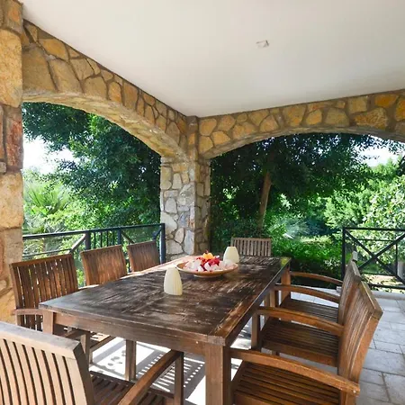 Sleeps 8 Pool Air Con Wifi Villa *