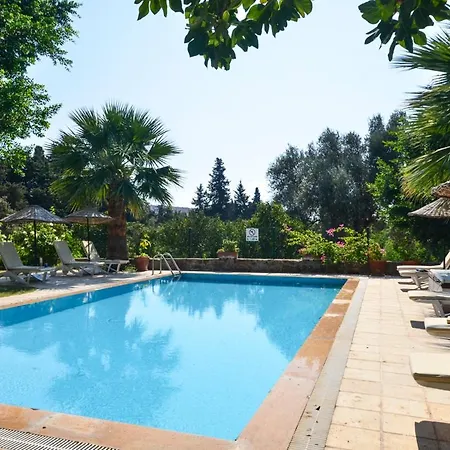 Sleeps 8 Pool Air Con Wifi Villa Bitez